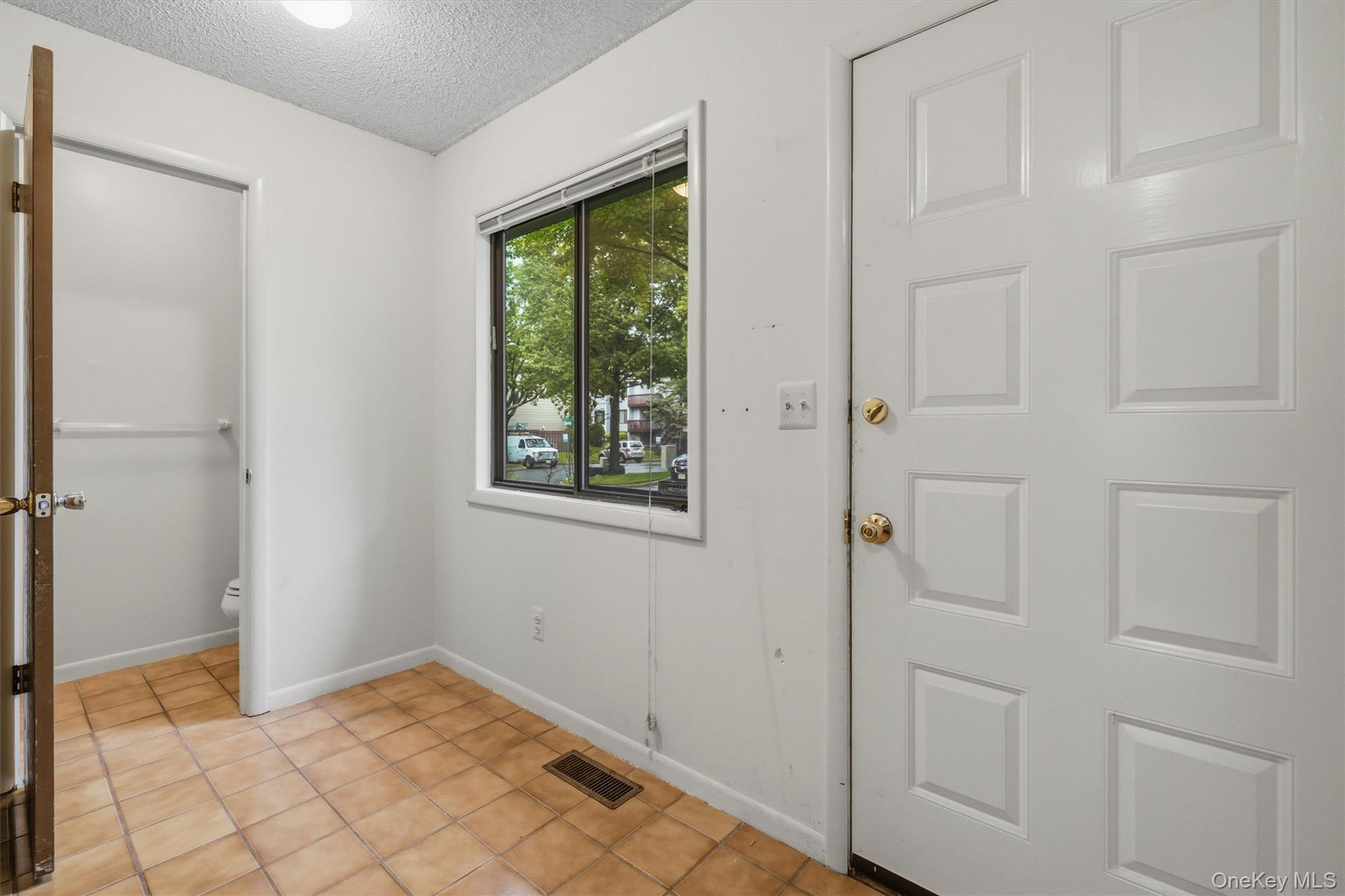 6 Ryan Court Property Photo 6