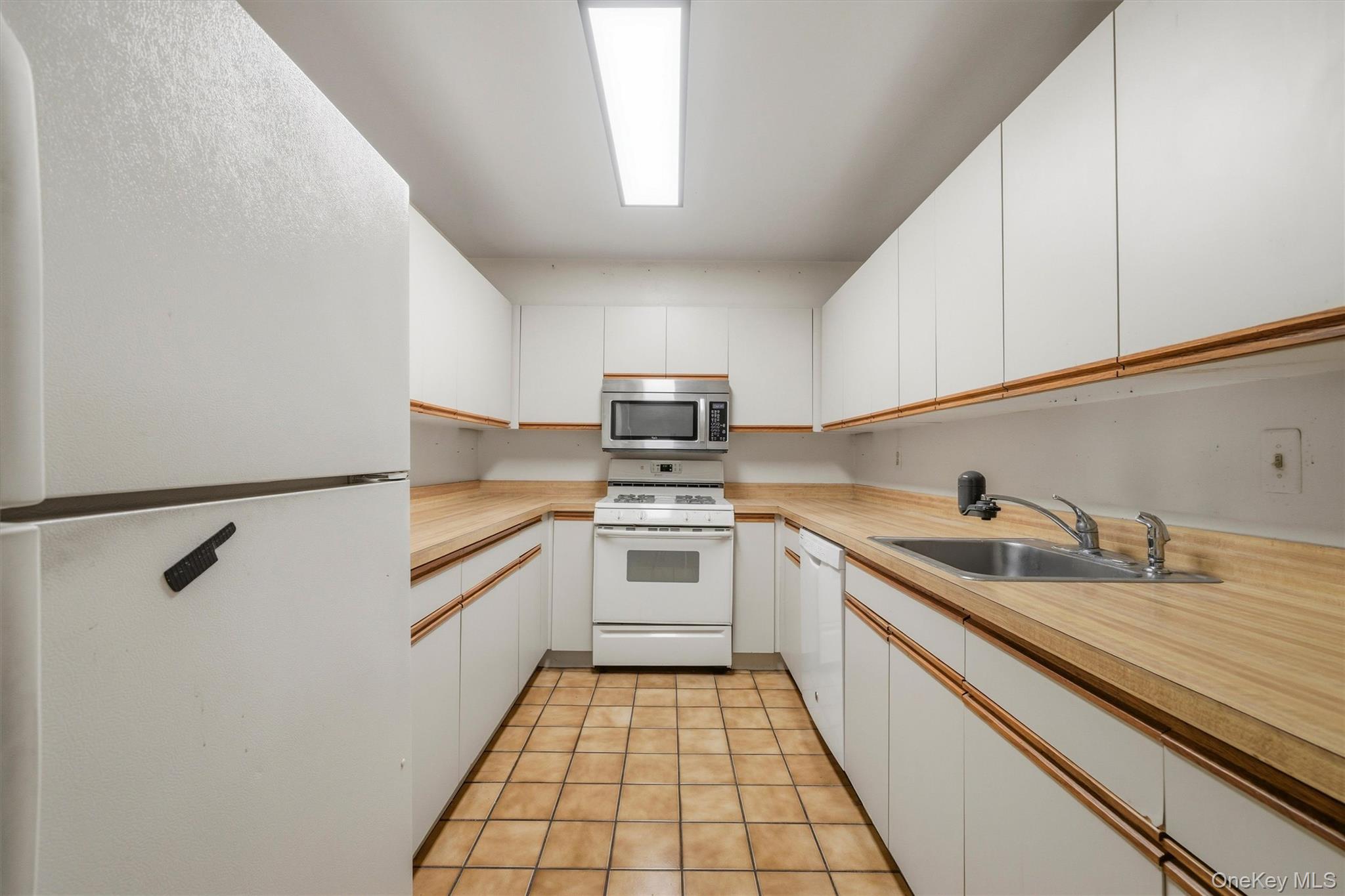 6 Ryan Court Property Photo 12