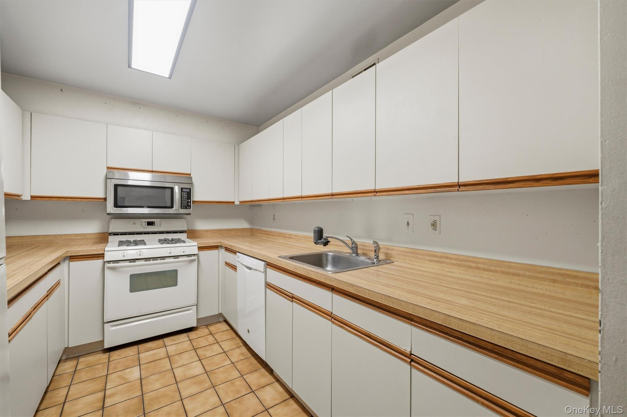 6 Ryan Court Property Photo 13