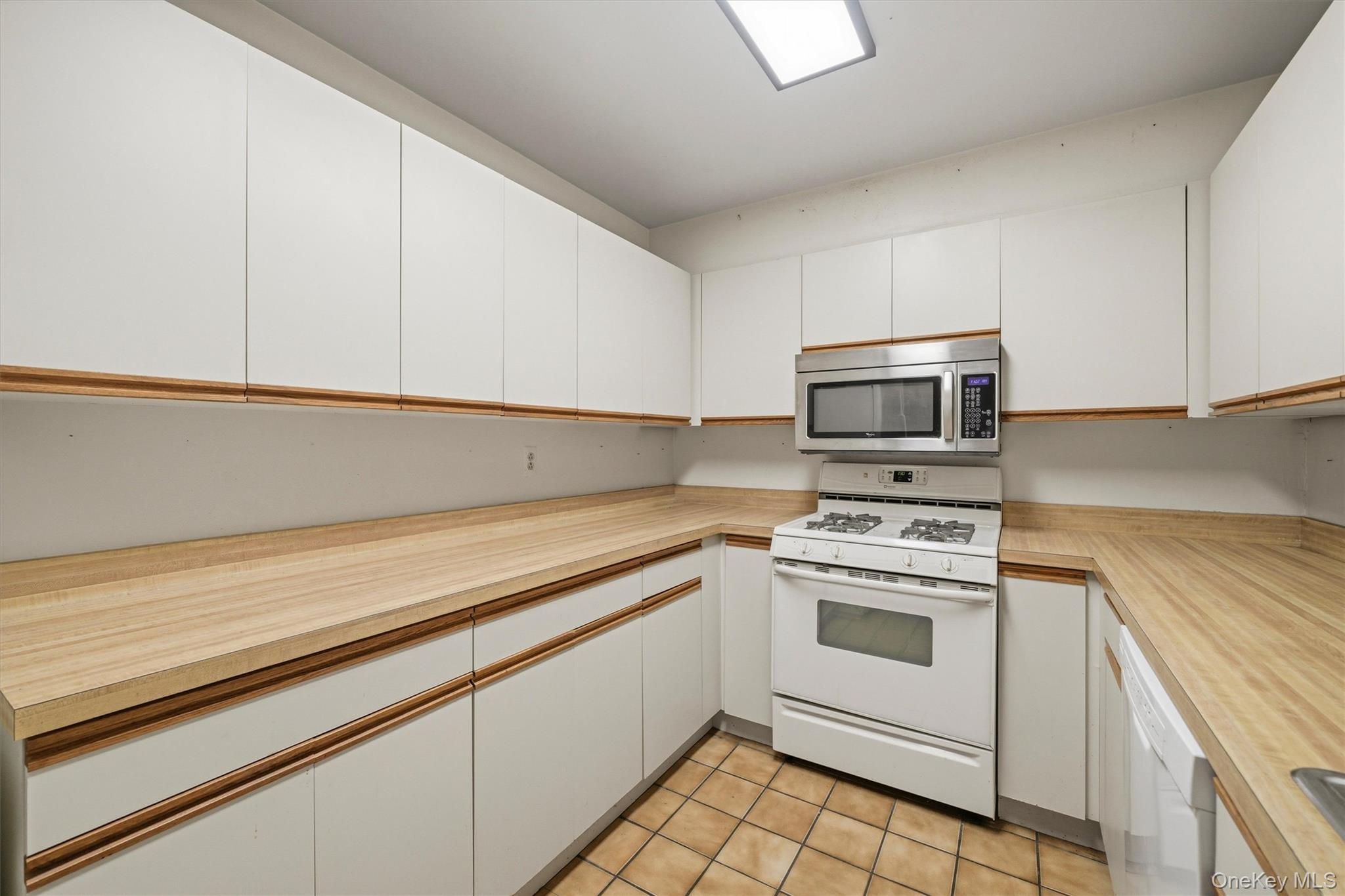 6 Ryan Court Property Photo 14