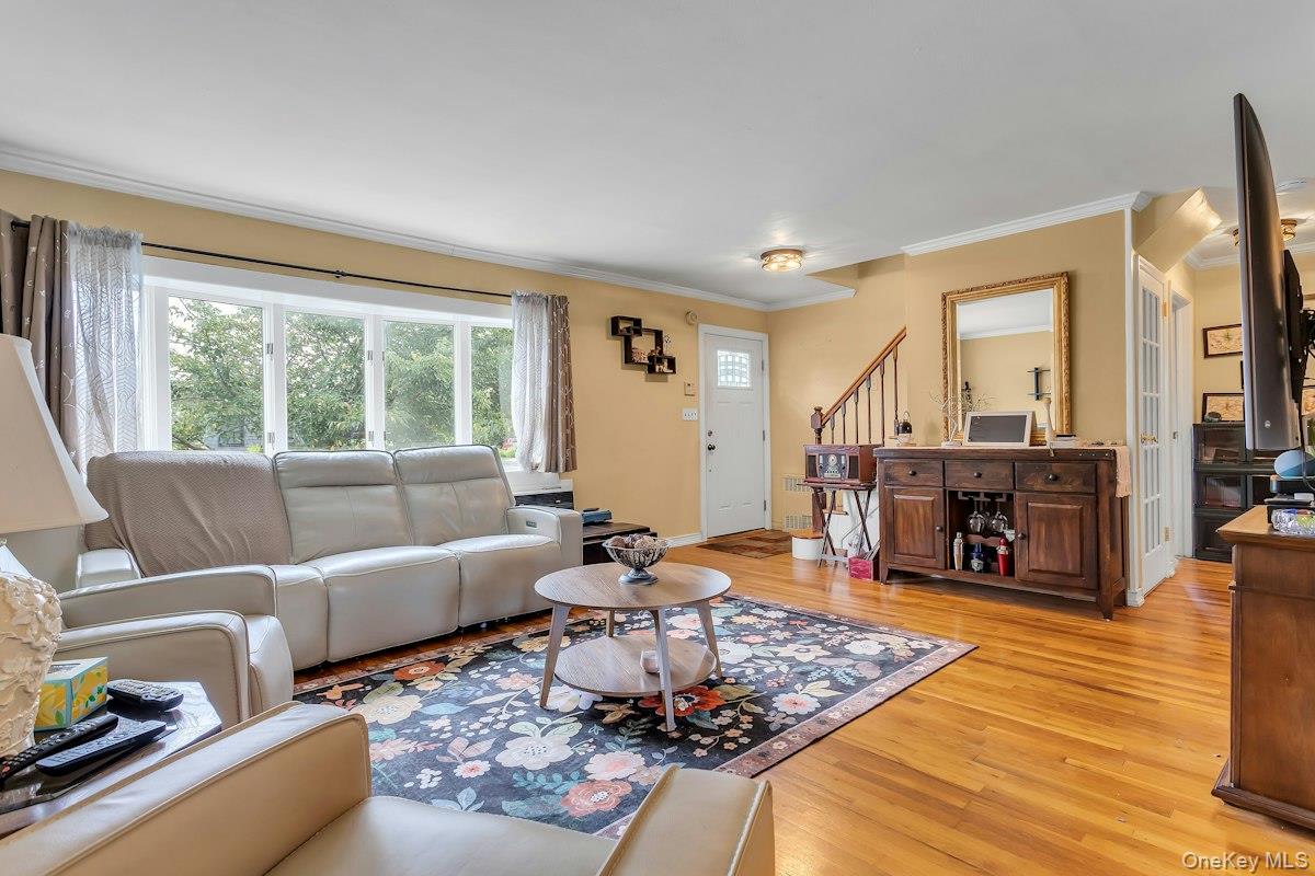 8 N Summit Drive Property Photo 3