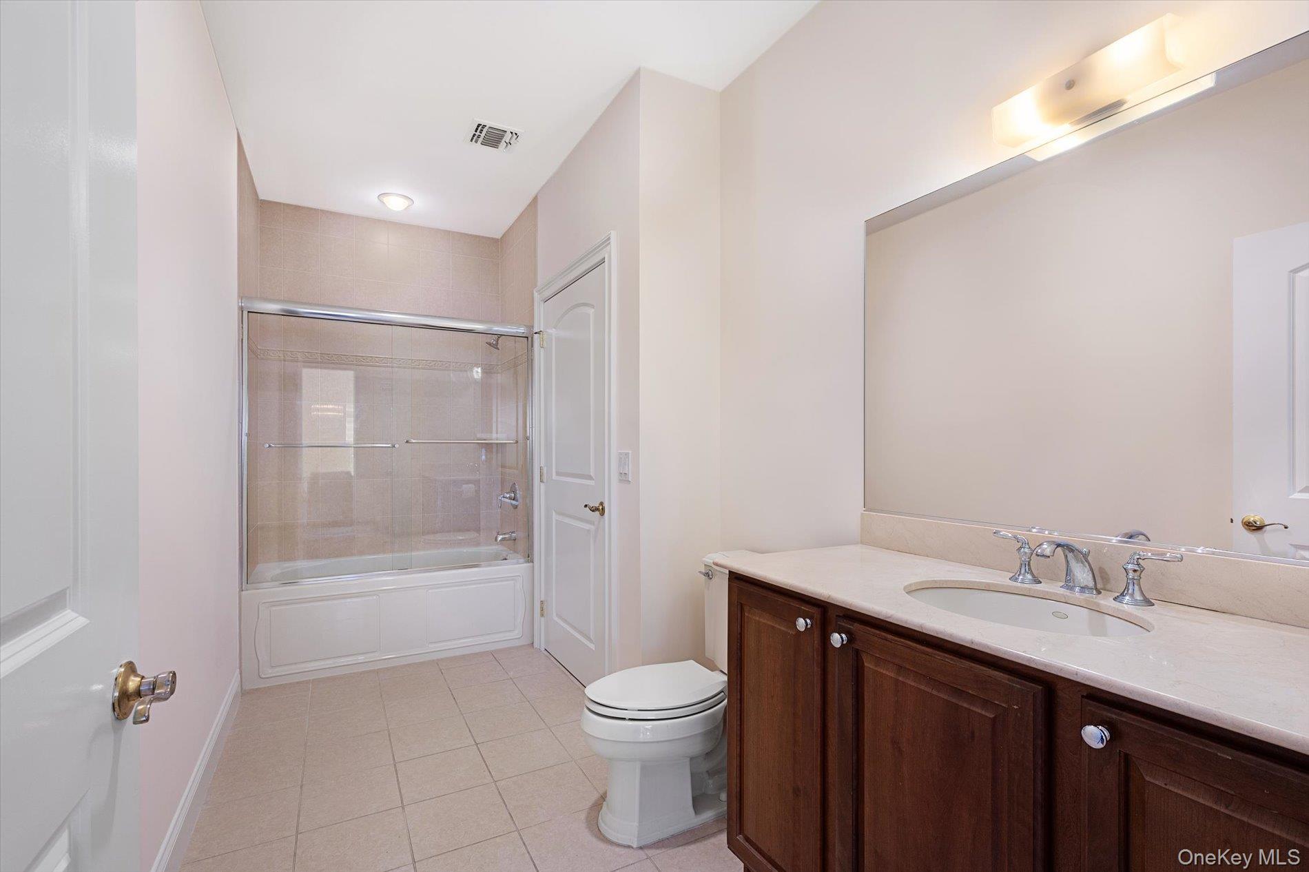 103 Roosevelt Way 1102 Property Photo 6