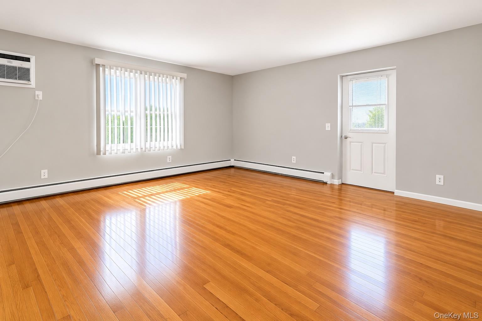 185 Bennett Avenue Unit 2 Property Photo 3