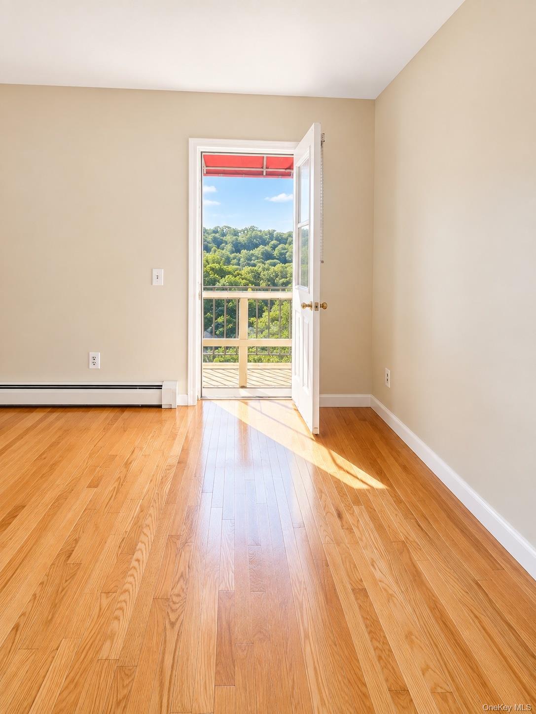 185 Bennett Avenue Unit 2 Property Photo 4