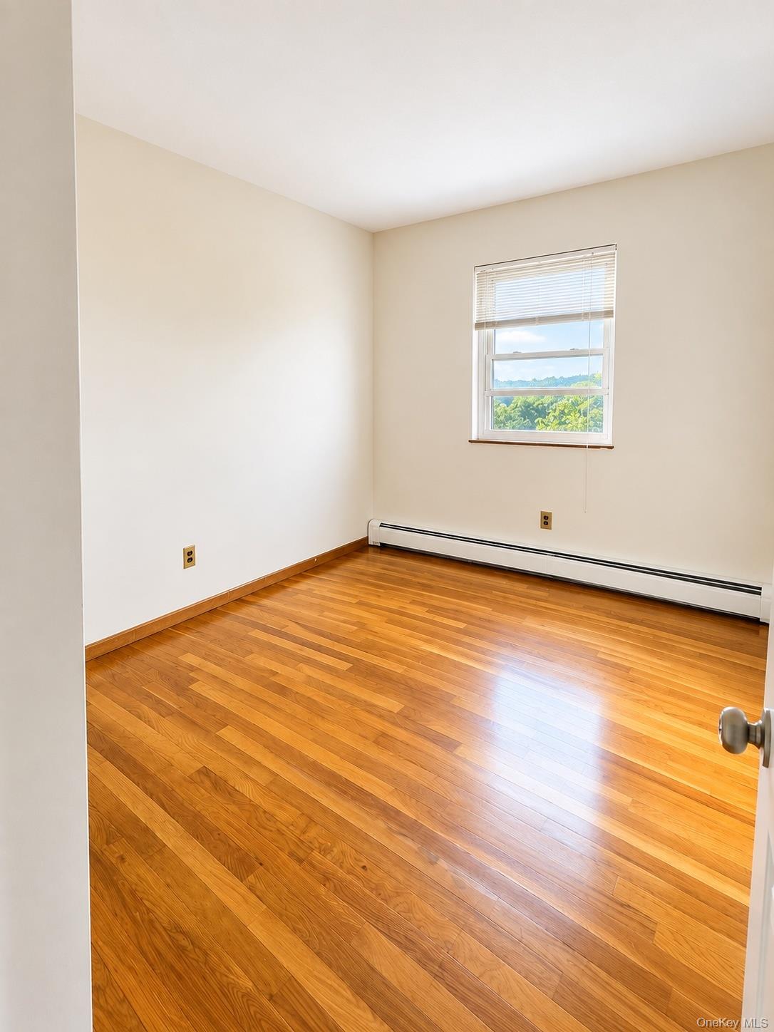 185 Bennett Avenue Unit 2 Property Photo 12