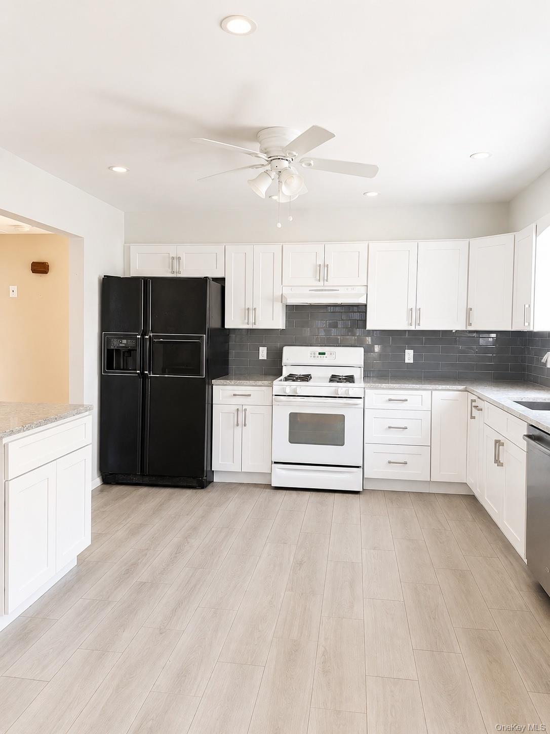 185 Bennett Avenue Unit 2 Property Photo 13