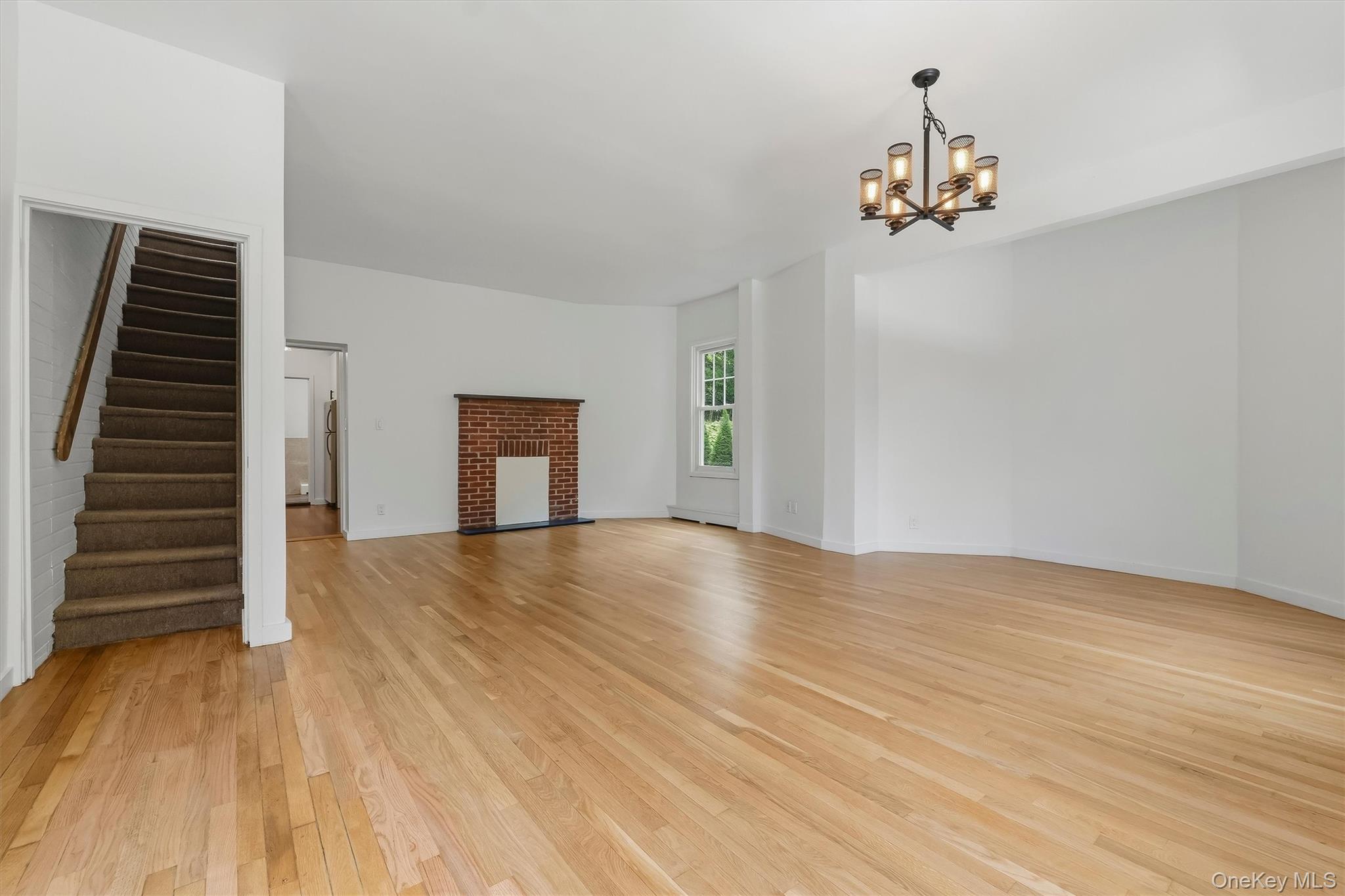 9 Desmond Avenue Property Photo 4