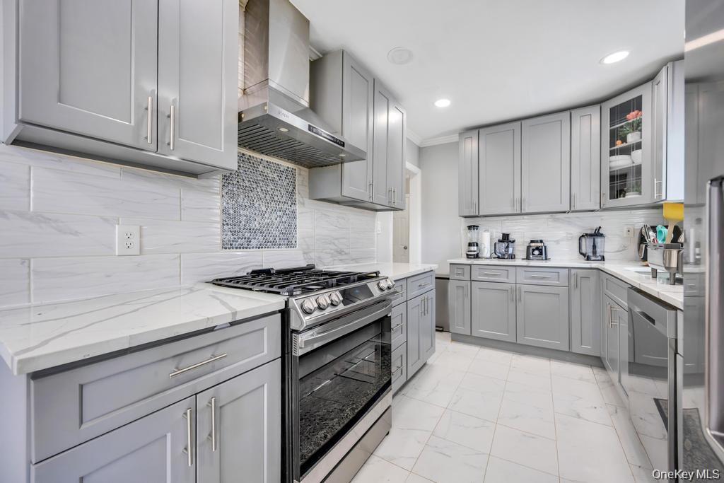 48 Liberty Avenue Property Photo 3