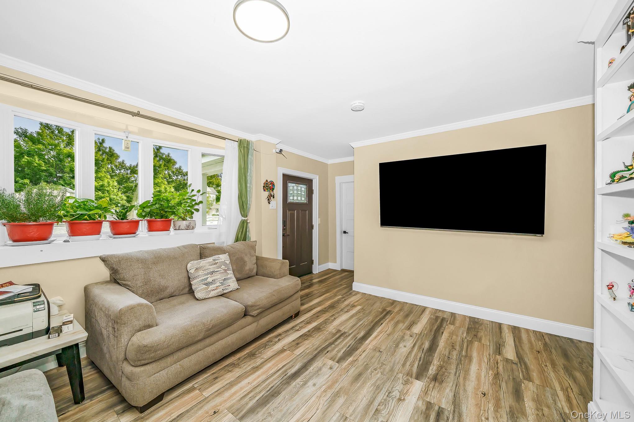 166 Church Street Property Photo 4