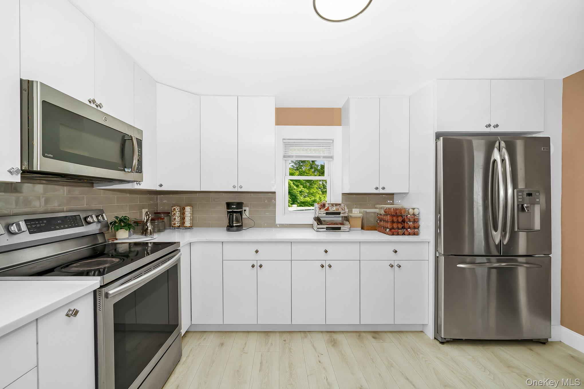 166 Church Street Property Photo 8