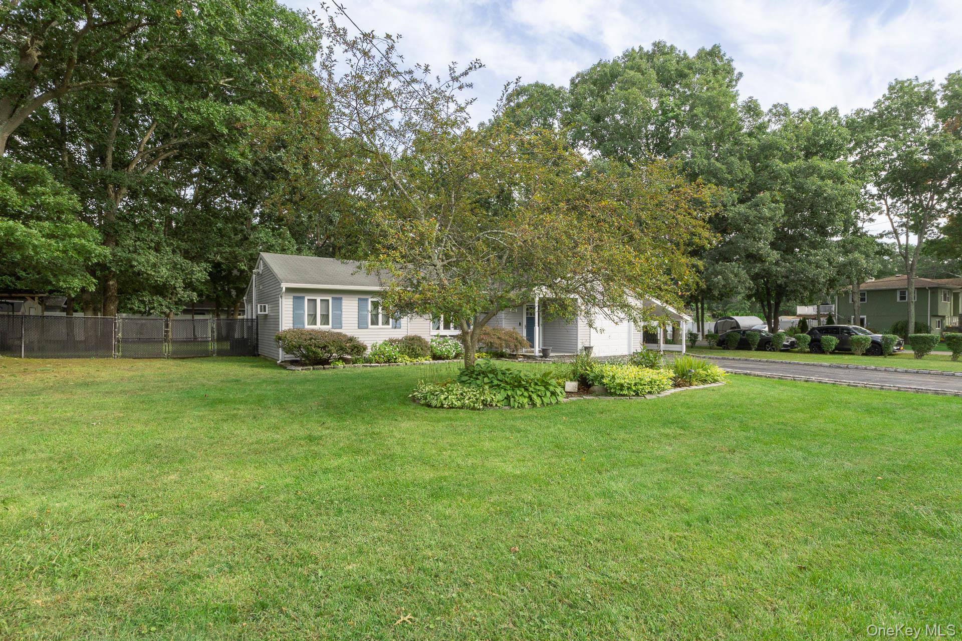 21 Aberdeen Drive Property Photo 3