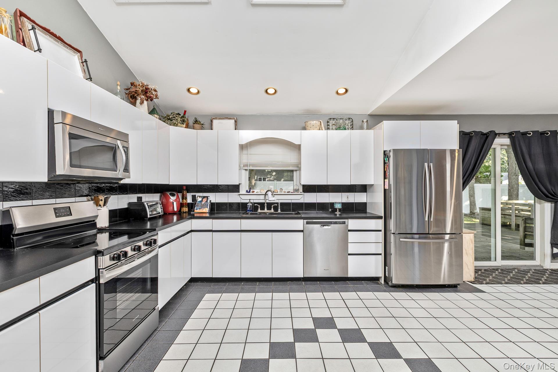 21 Aberdeen Drive Property Photo 10