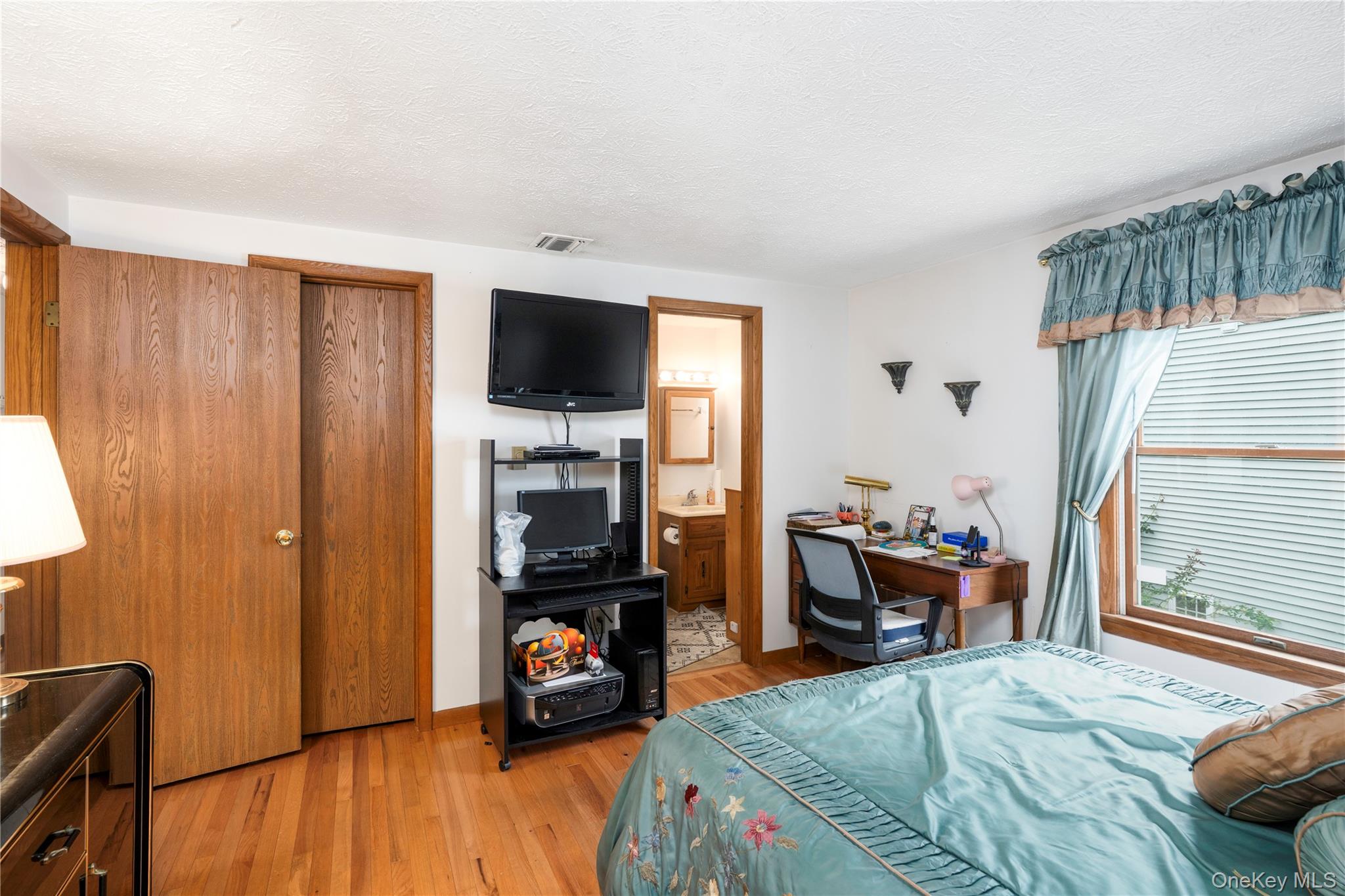 11 Academy Street Property Photo 21