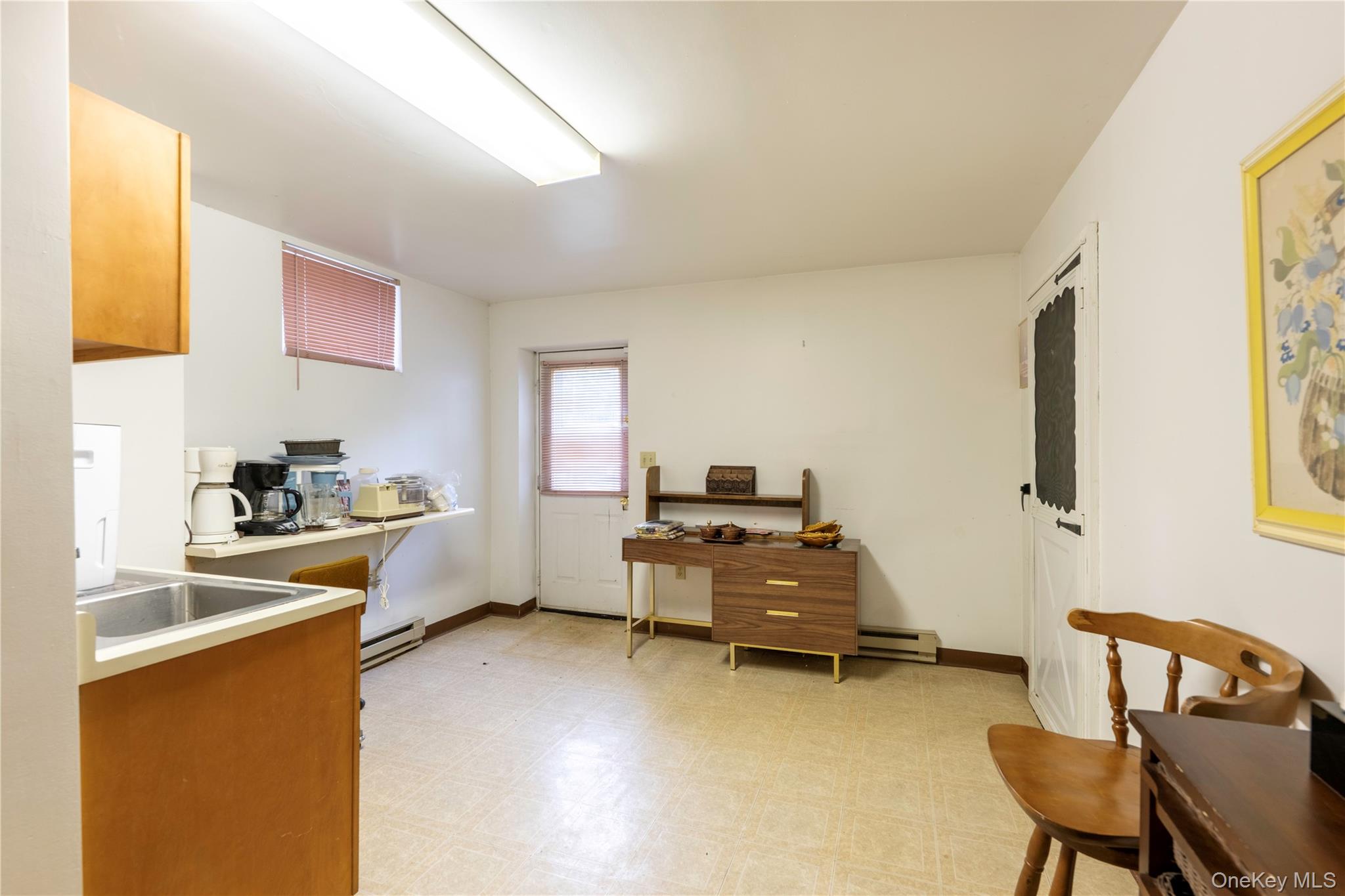 11 Academy Street Property Photo 23