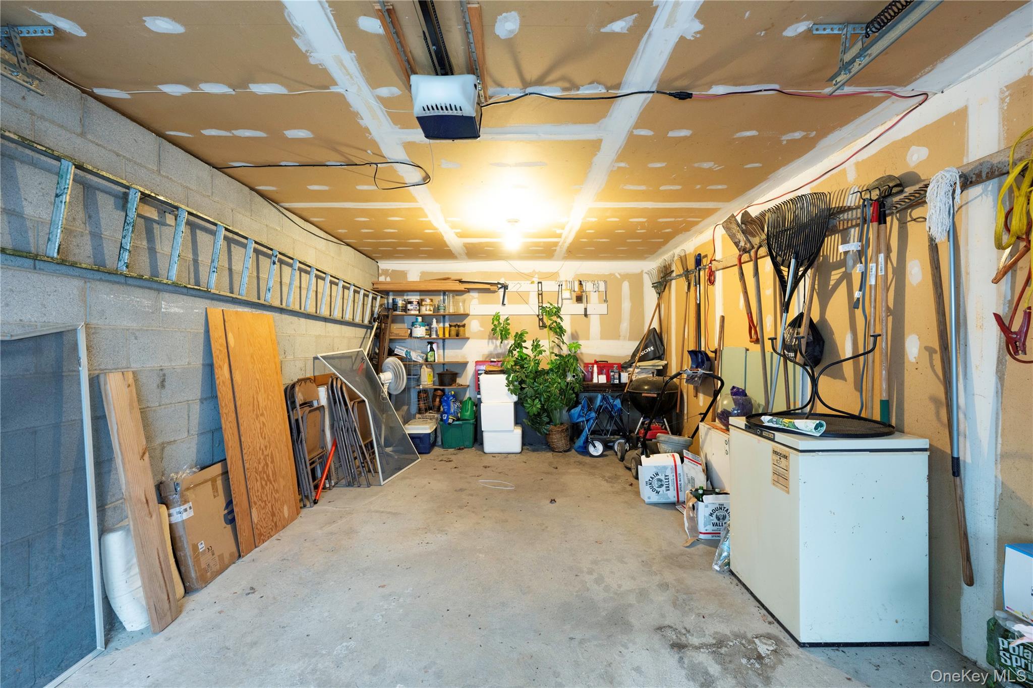 11 Academy Street Property Photo 25