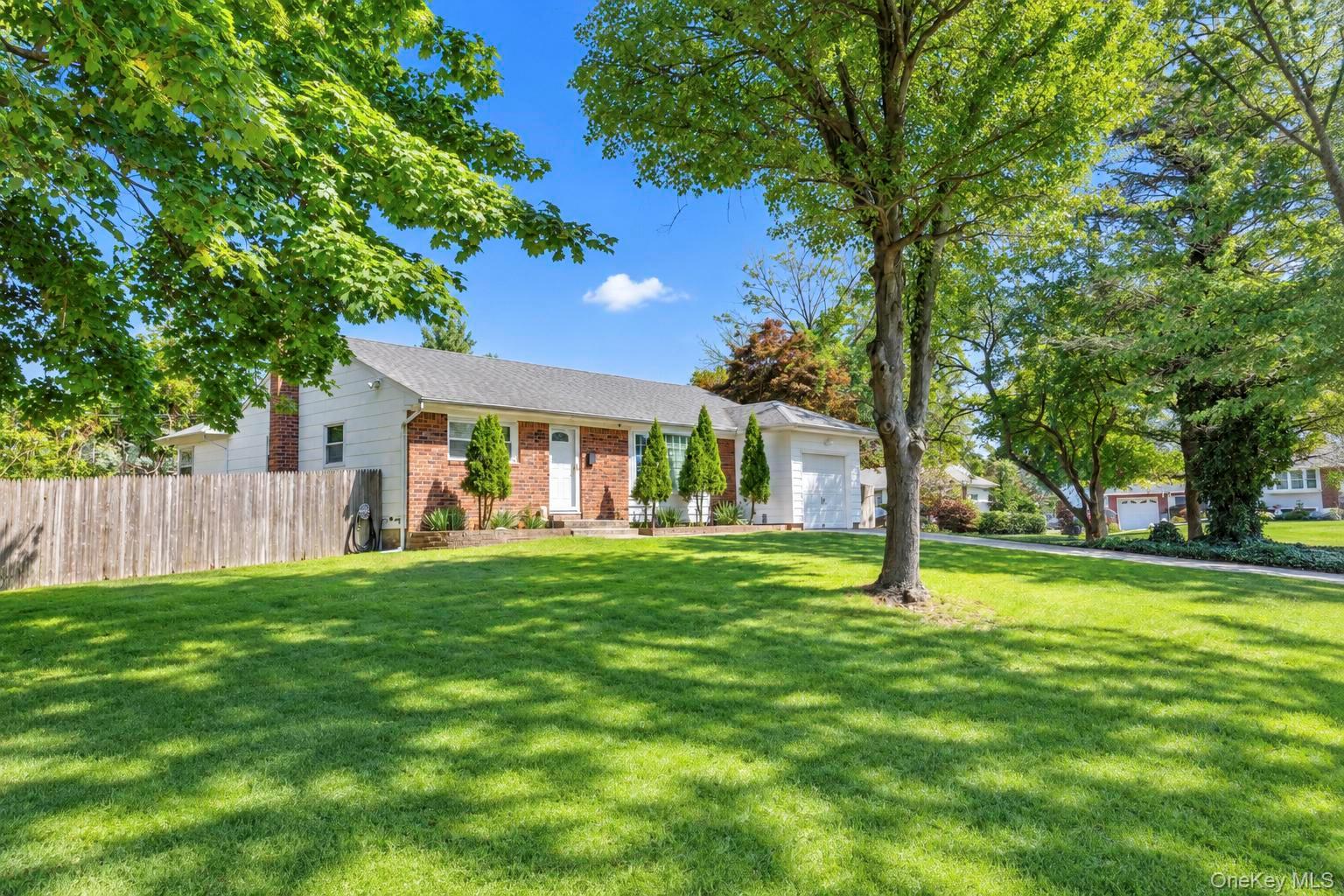1 Azealia Court Property Photo 4
