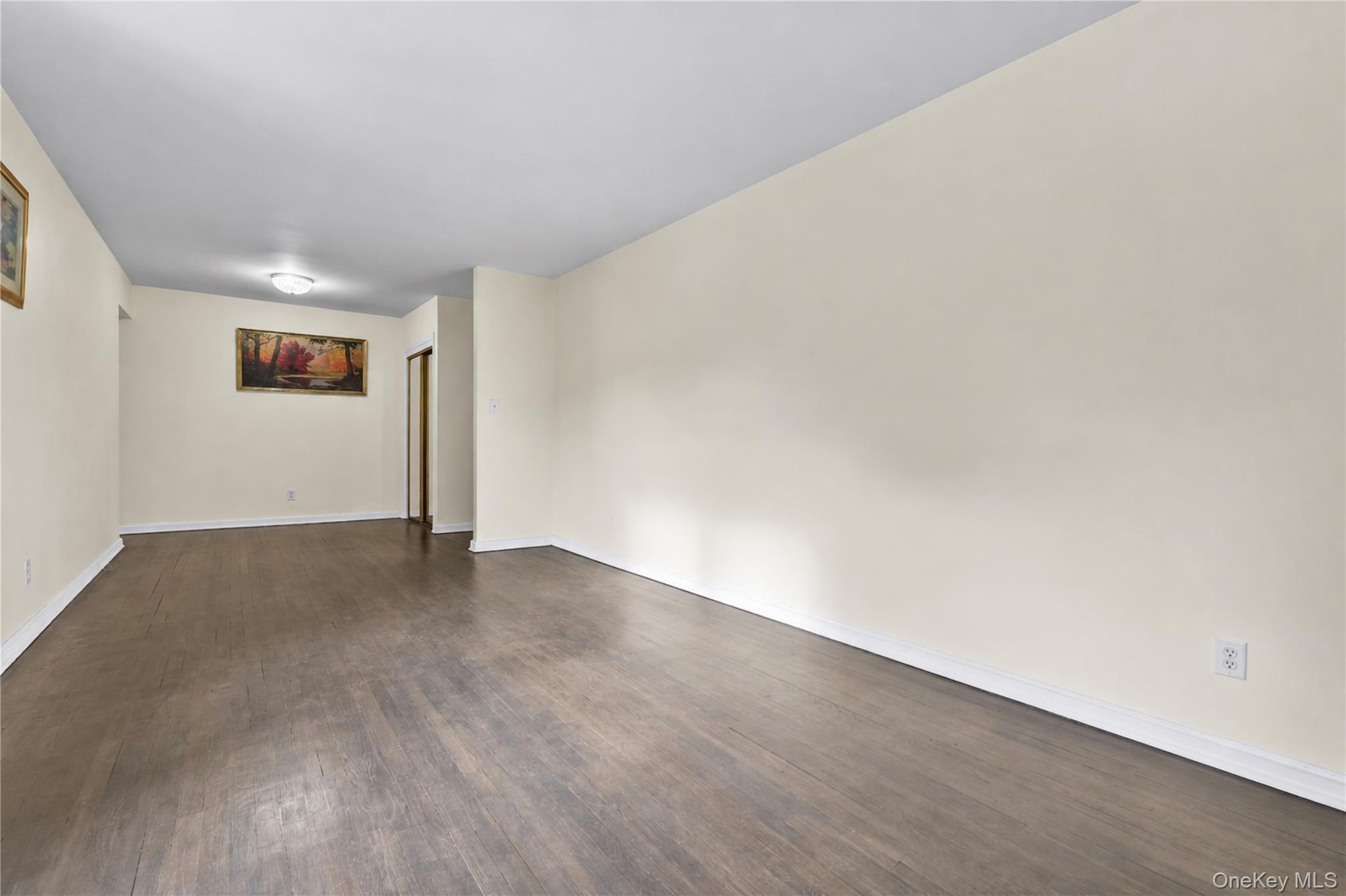 27-10 Parsons Boulevard 2f Property Photo 2