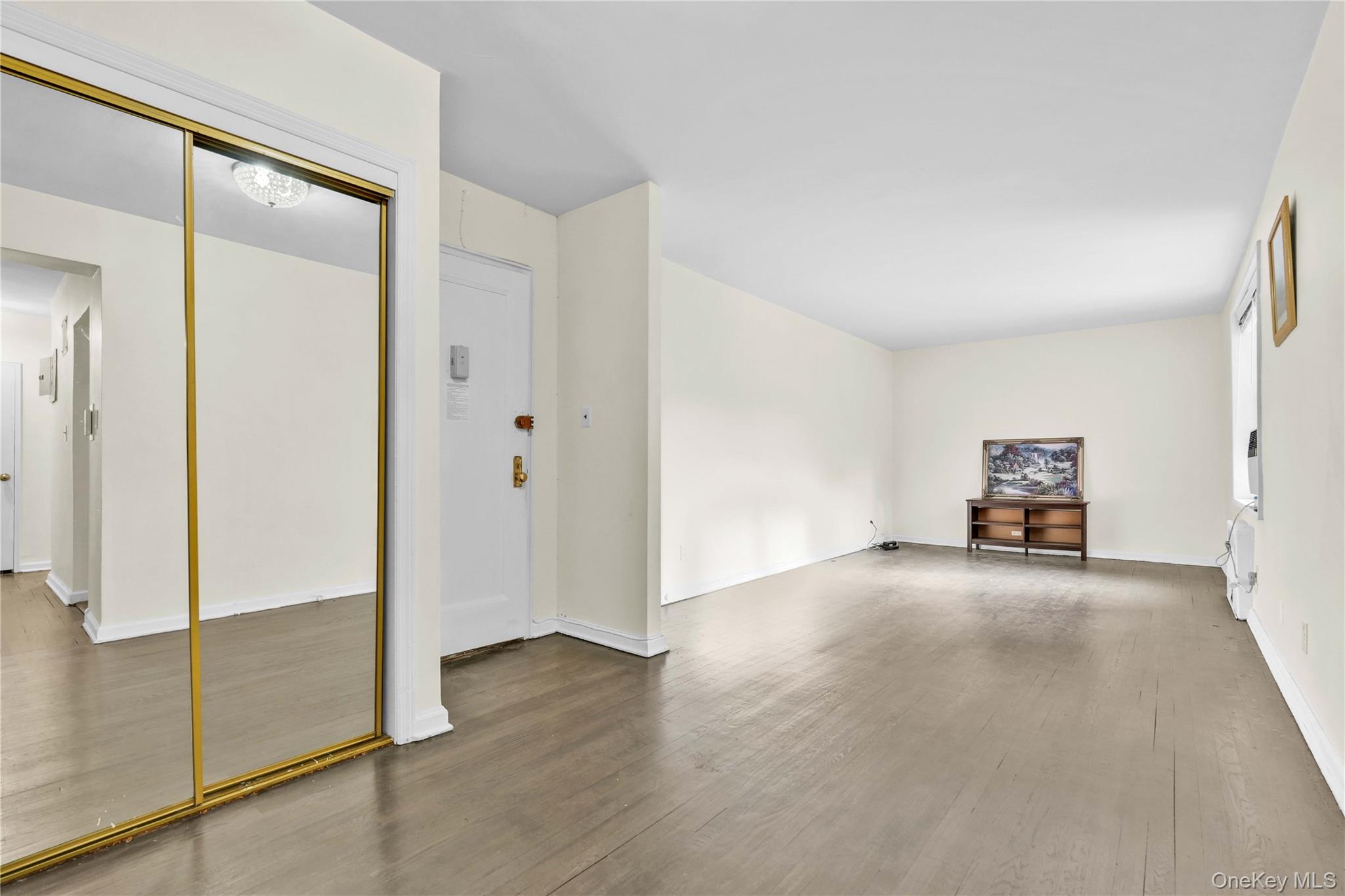 27-10 Parsons Boulevard 2f Property Photo 6