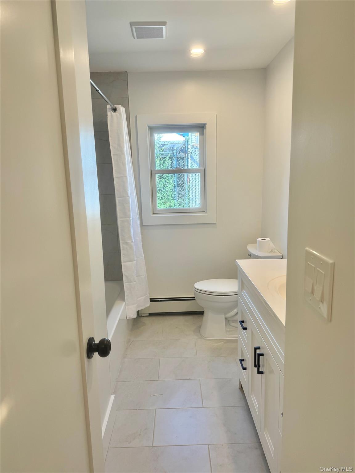 90 Madison Property Photo 16