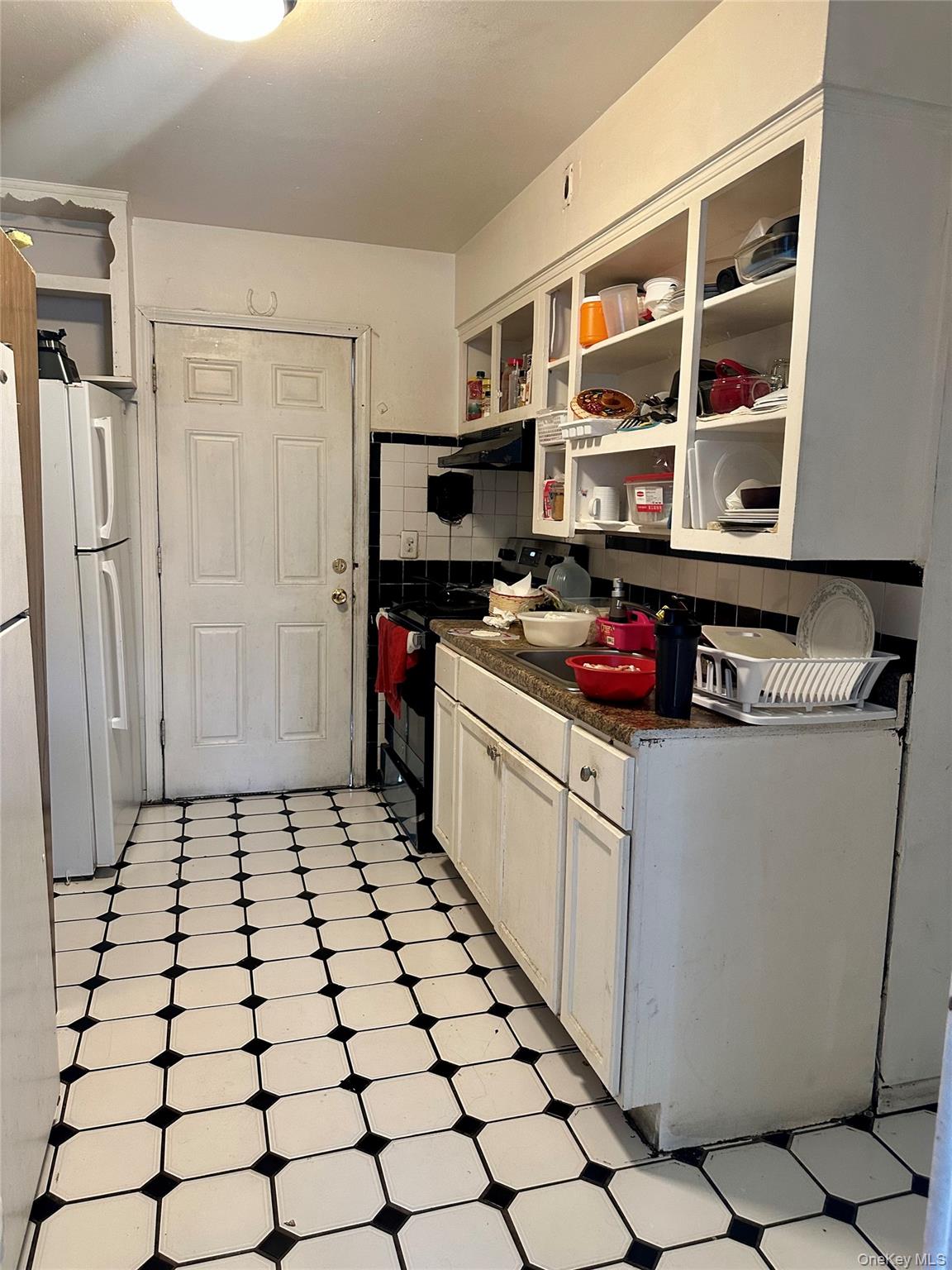 224 Park Avenue Property Photo 15