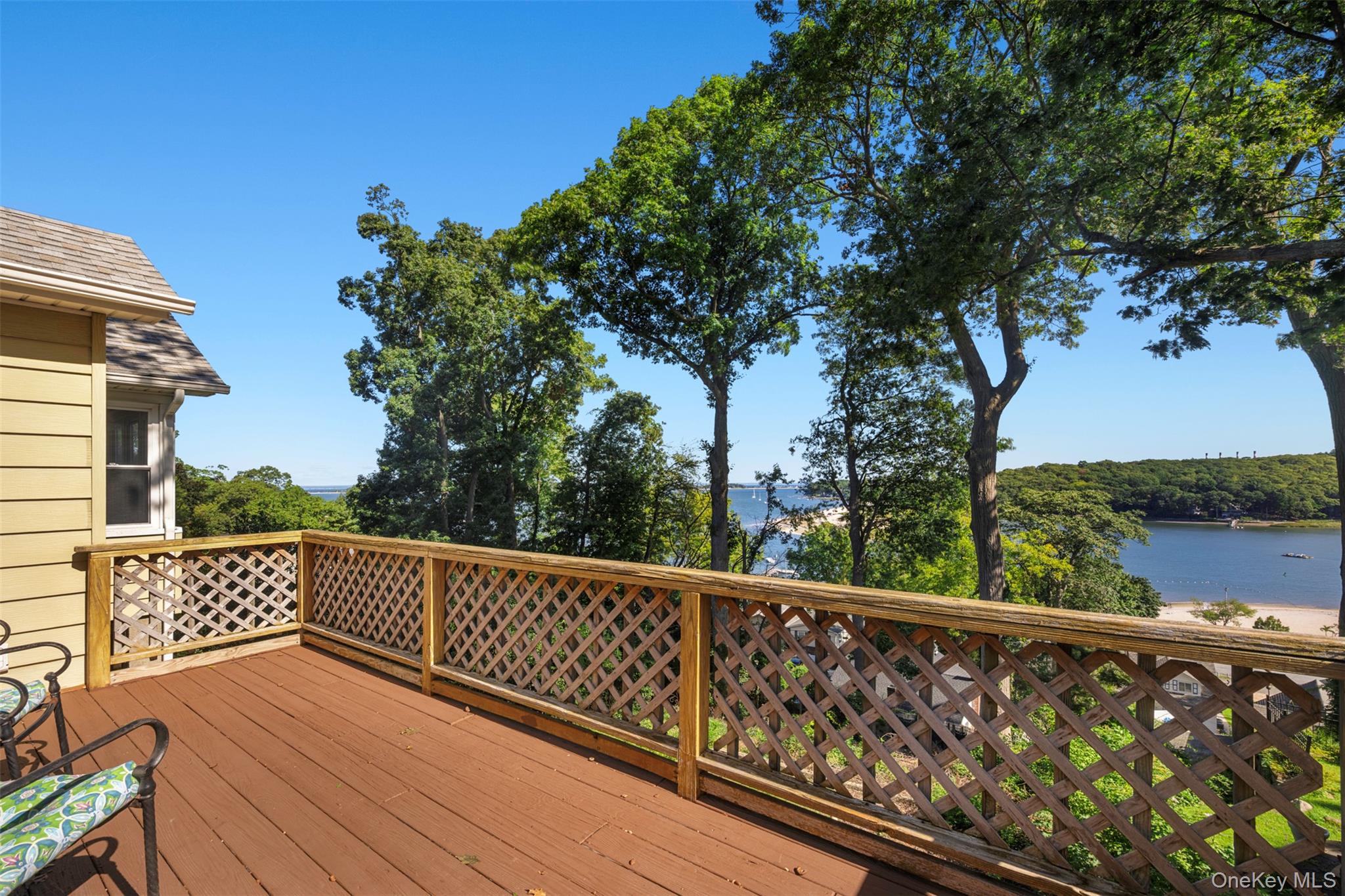 171 Taft Crescent Property Photo 1