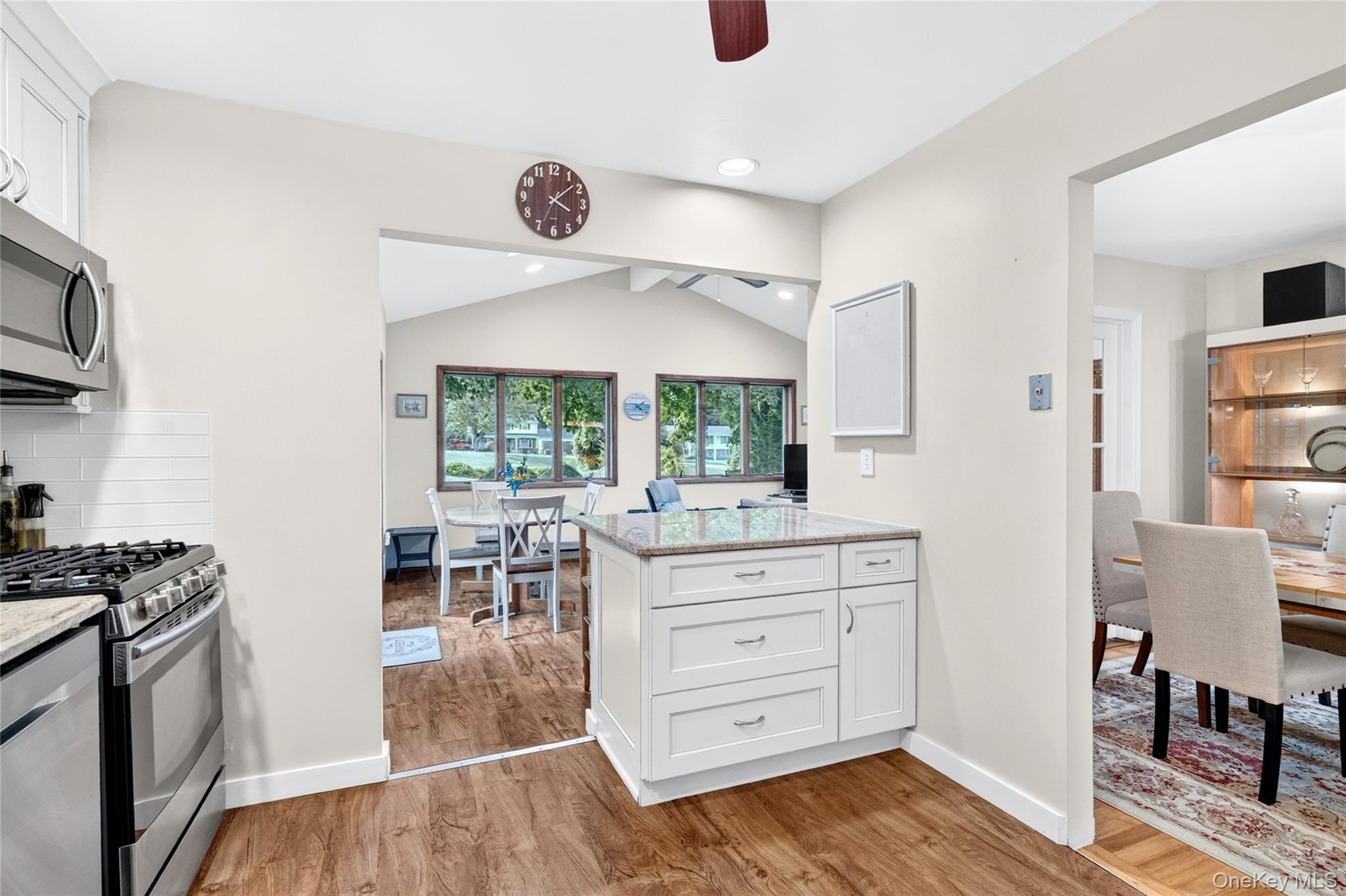 32 Sengstacken Drive Property Photo 15