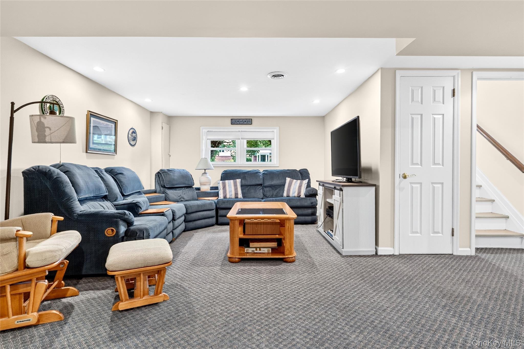 32 Sengstacken Drive Property Photo 39