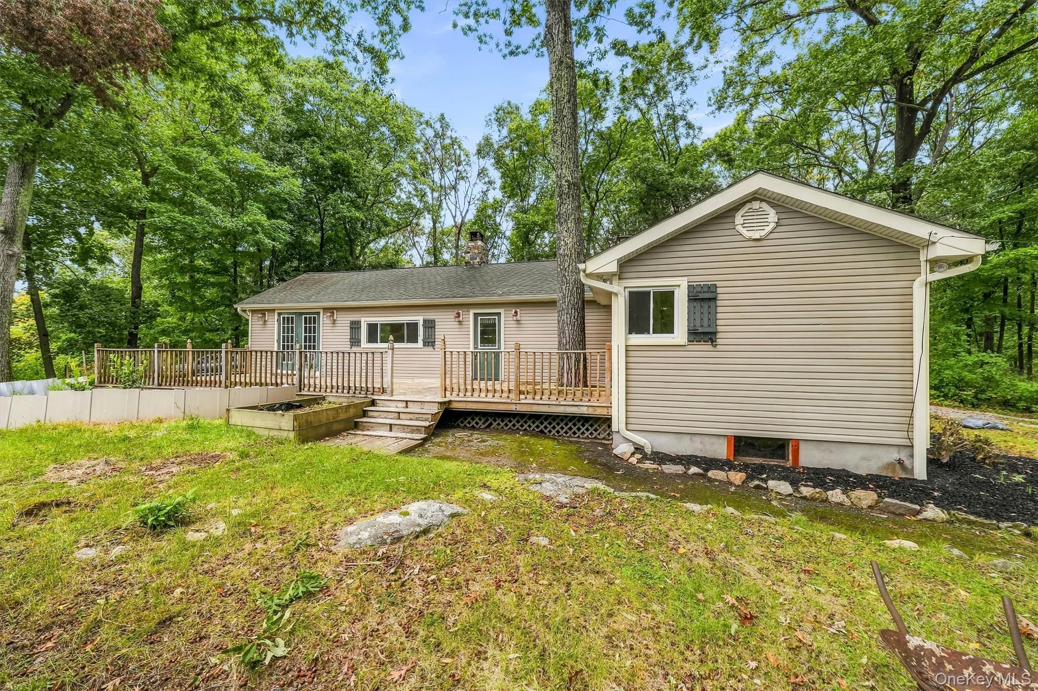 153 Nardin Road Property Photo 4