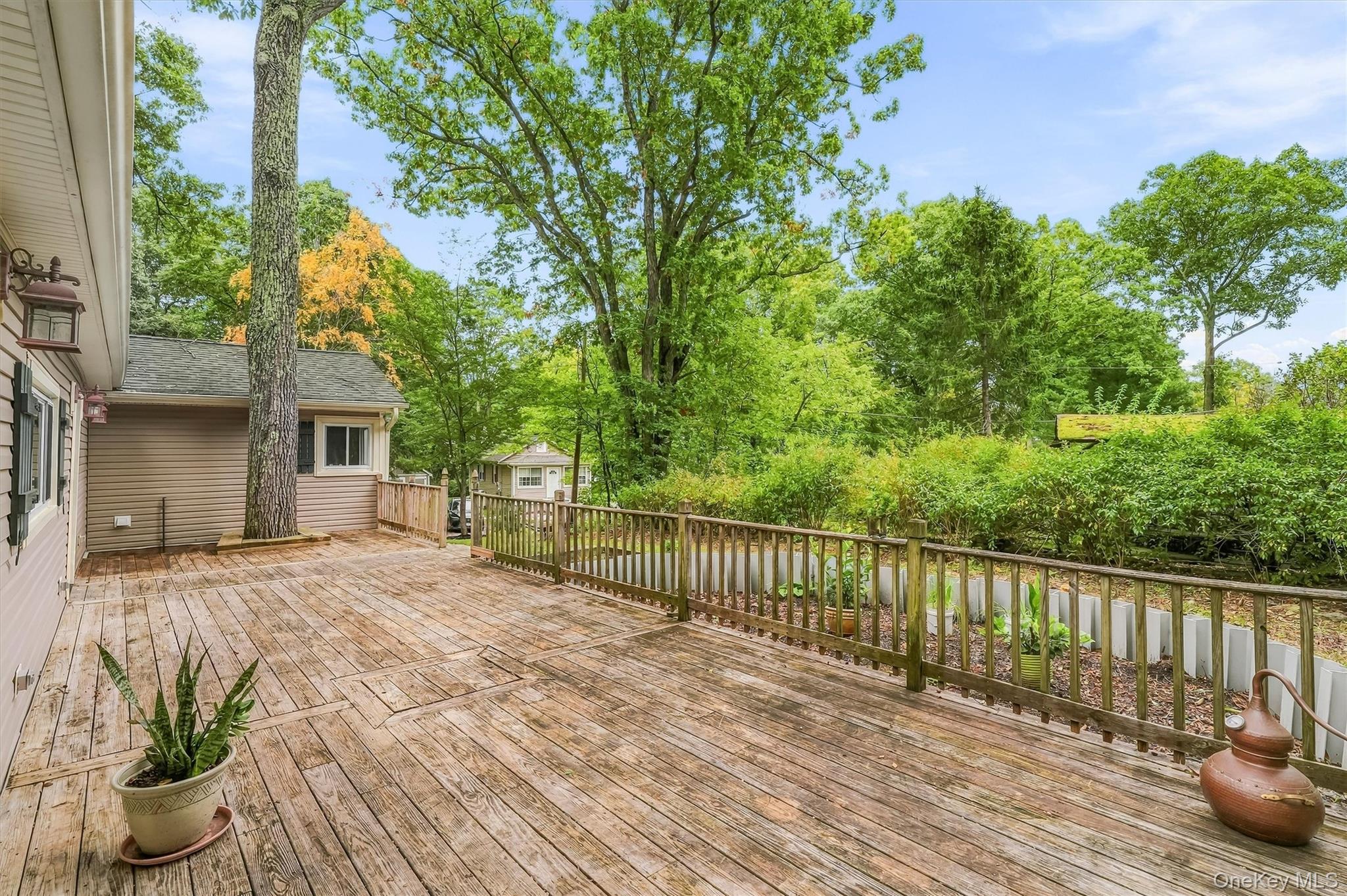 153 Nardin Road Property Photo 6