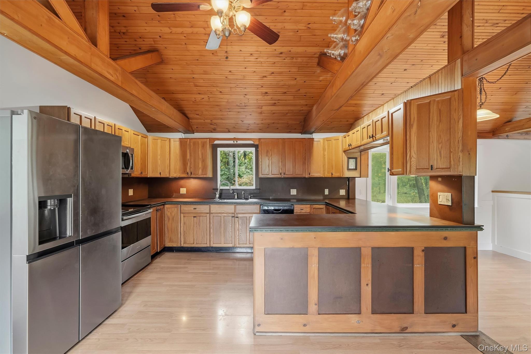 153 Nardin Road Property Photo 10