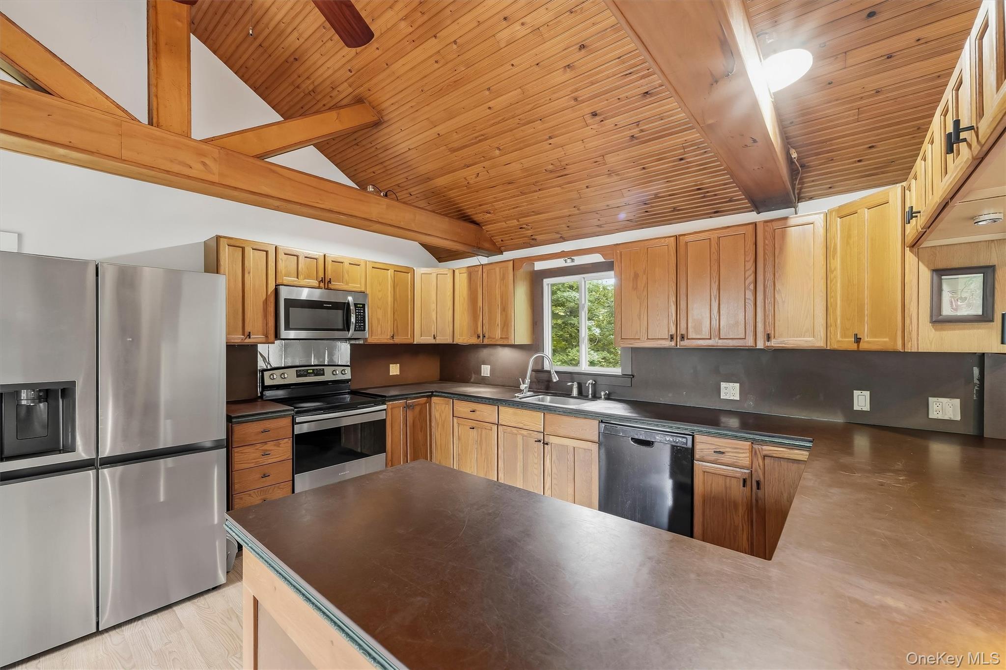 153 Nardin Road Property Photo 11