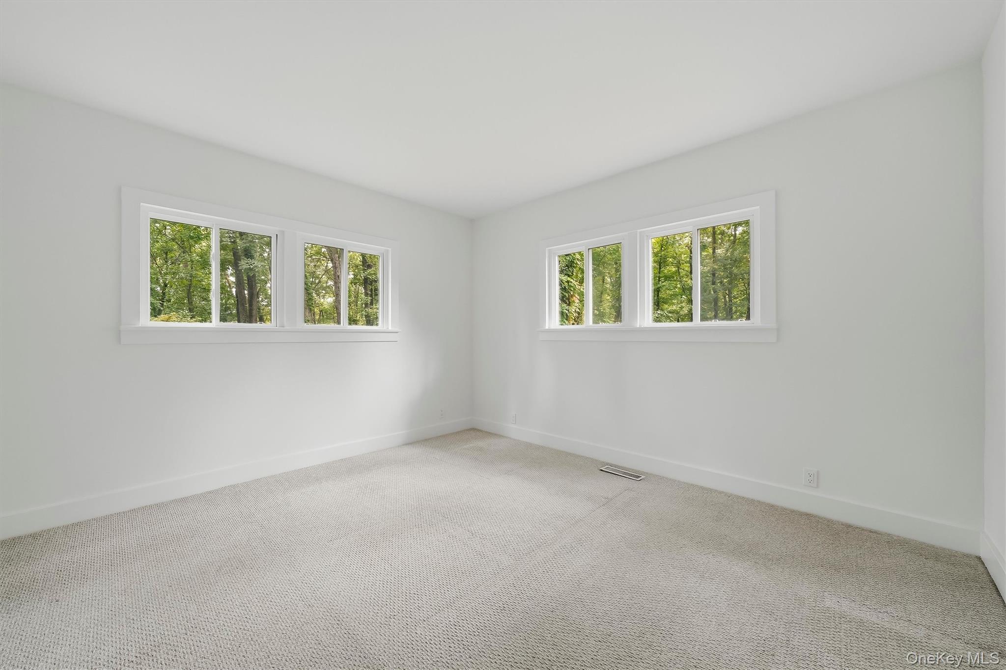 153 Nardin Road Property Photo 26