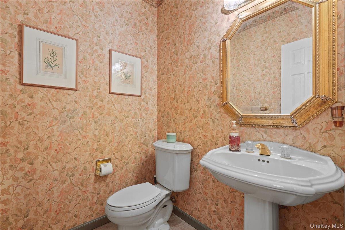 1 Silkman Lane Property Photo 12