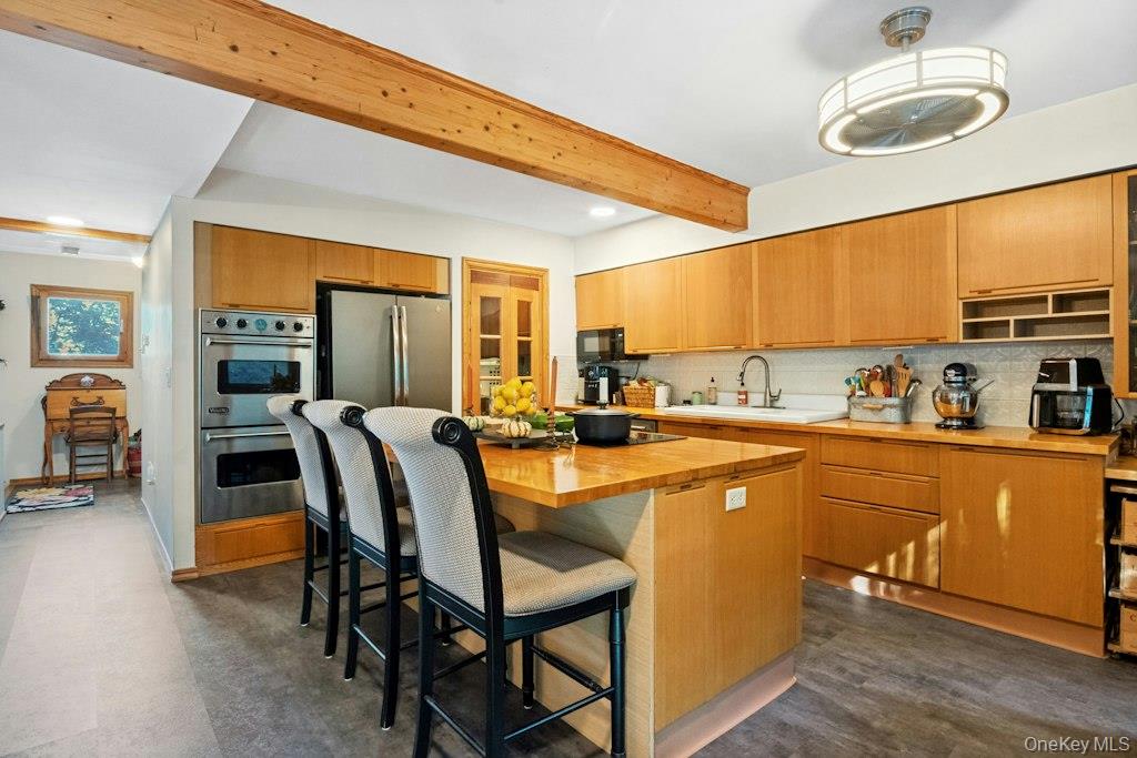 12 Deer Ridge Road D1 Property Photo 10