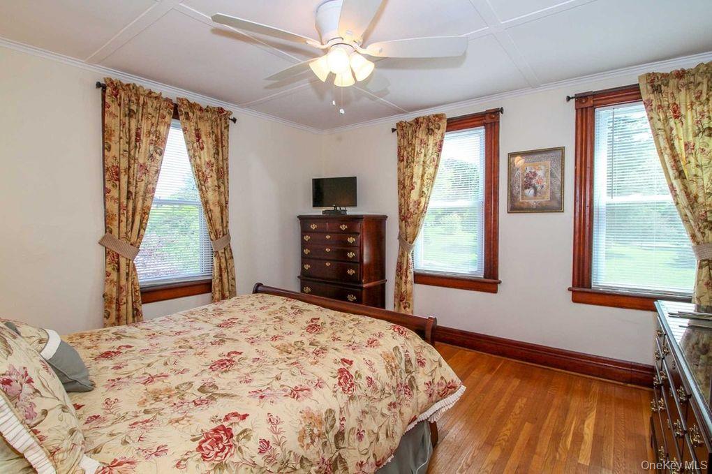 10 Park Street Property Photo 16