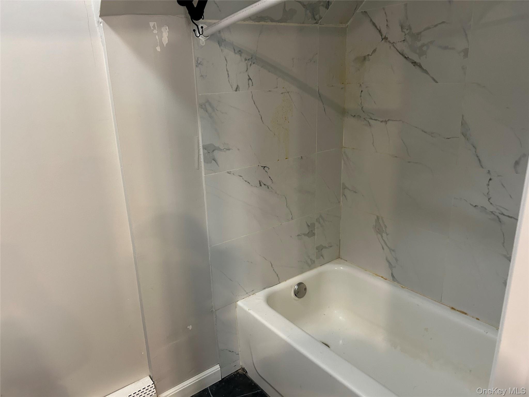 94 N Highland Avenue 4 Property Photo 3