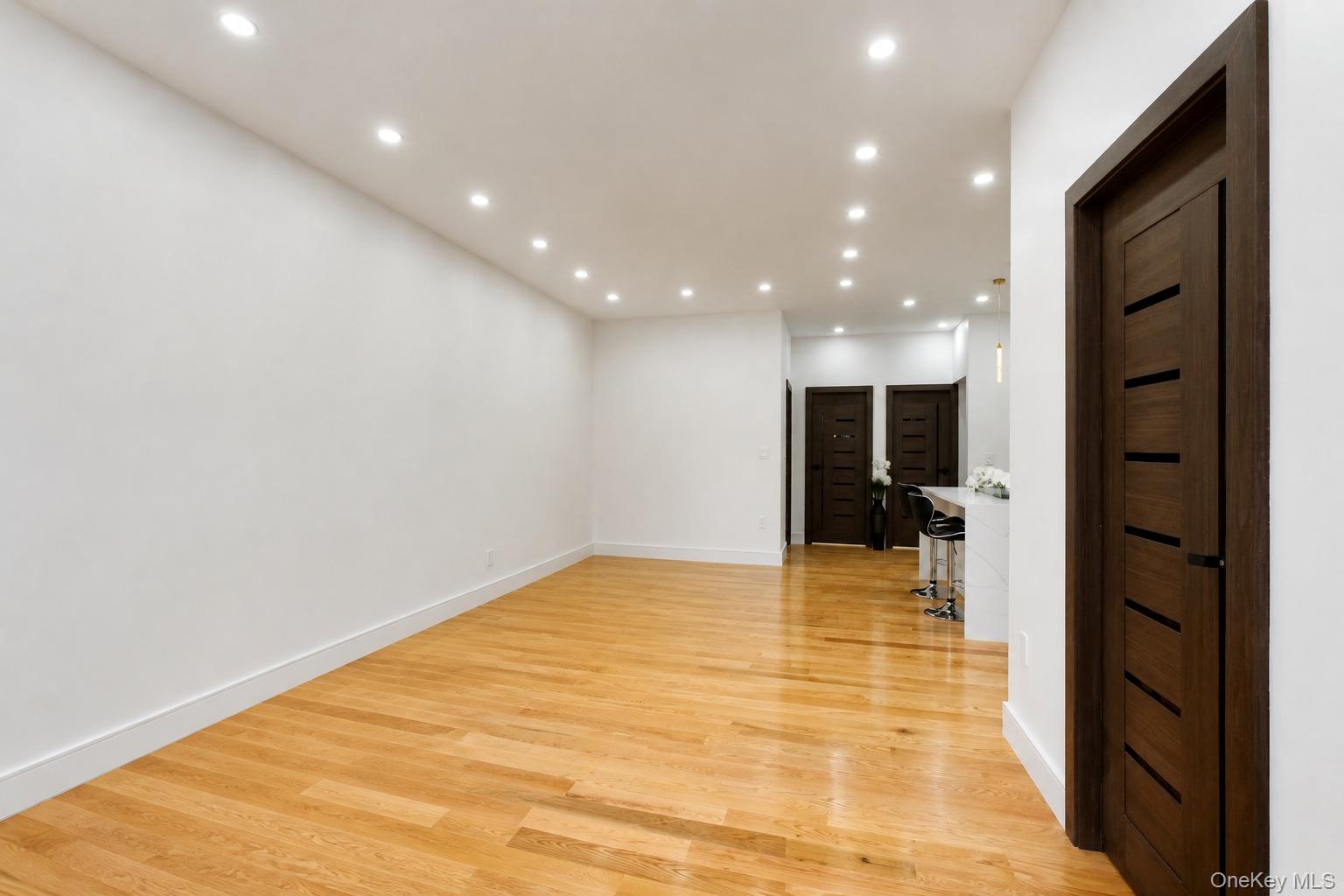 1194 Albany Avenue Property Photo 5