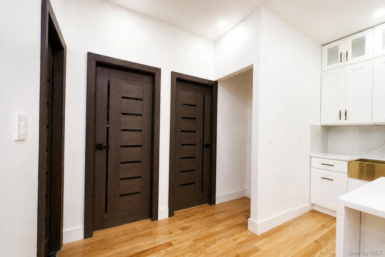1194 Albany Avenue Property Photo 14