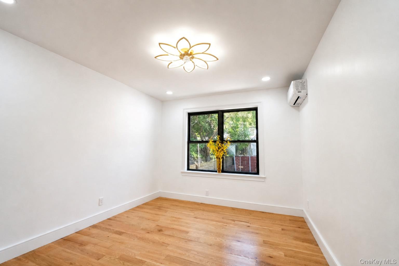 1194 Albany Avenue Property Photo 16