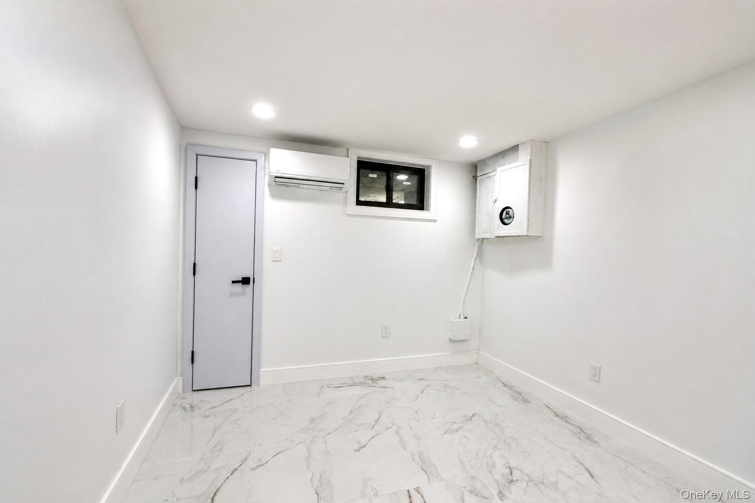 1194 Albany Avenue Property Photo 27