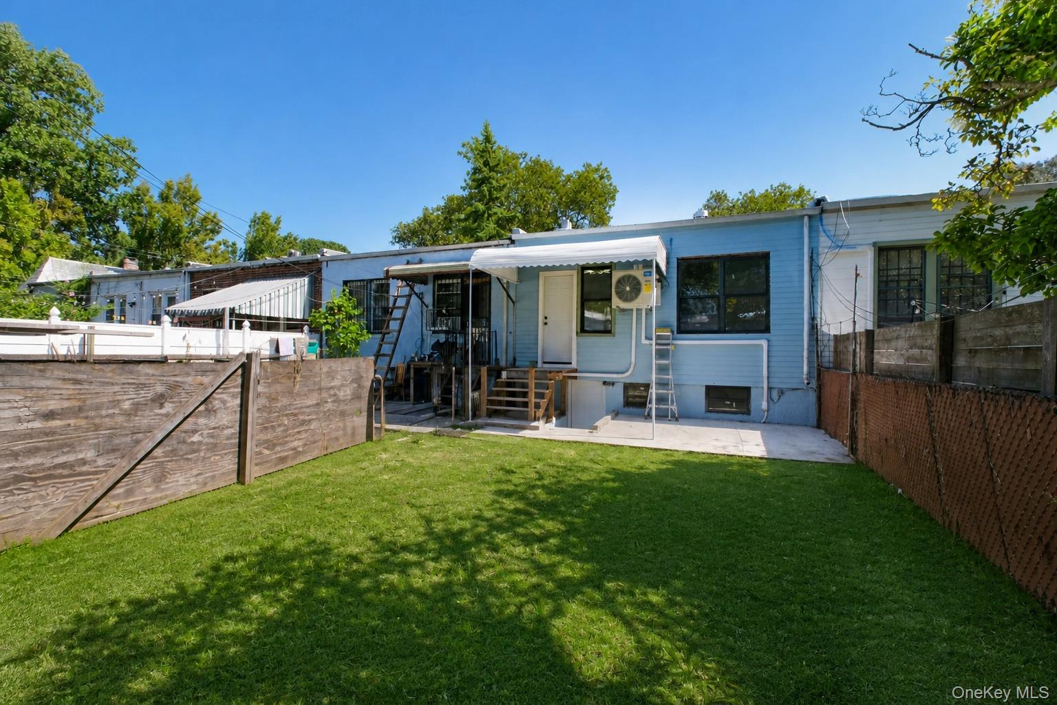 1194 Albany Avenue Property Photo 32