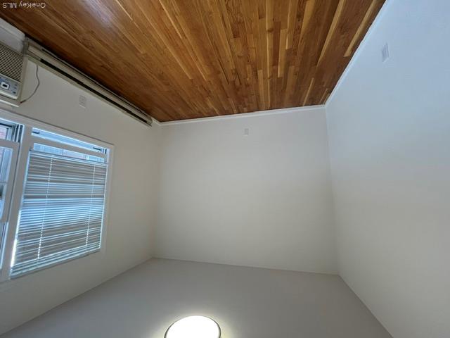 165 Manorhaven Boulevard G Property Photo 17