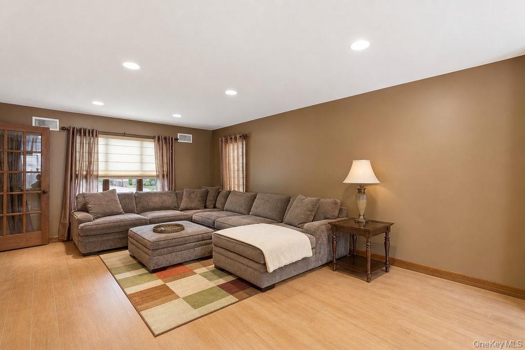 158-31 86th Street Property Photo 6