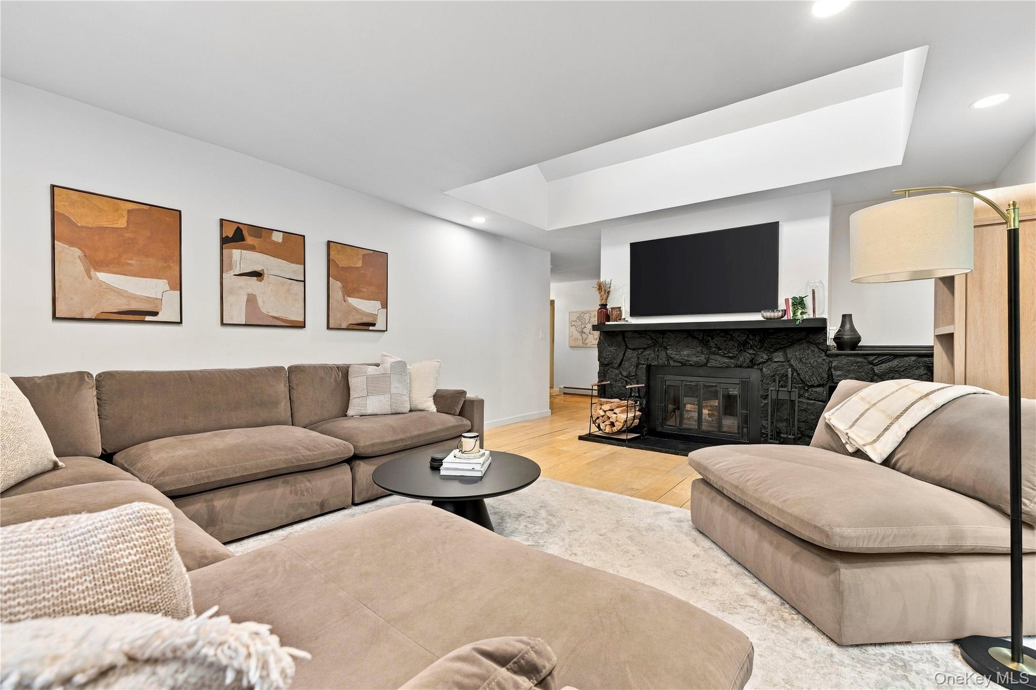 10 Briarcliff Drive S 5 Property Photo 5