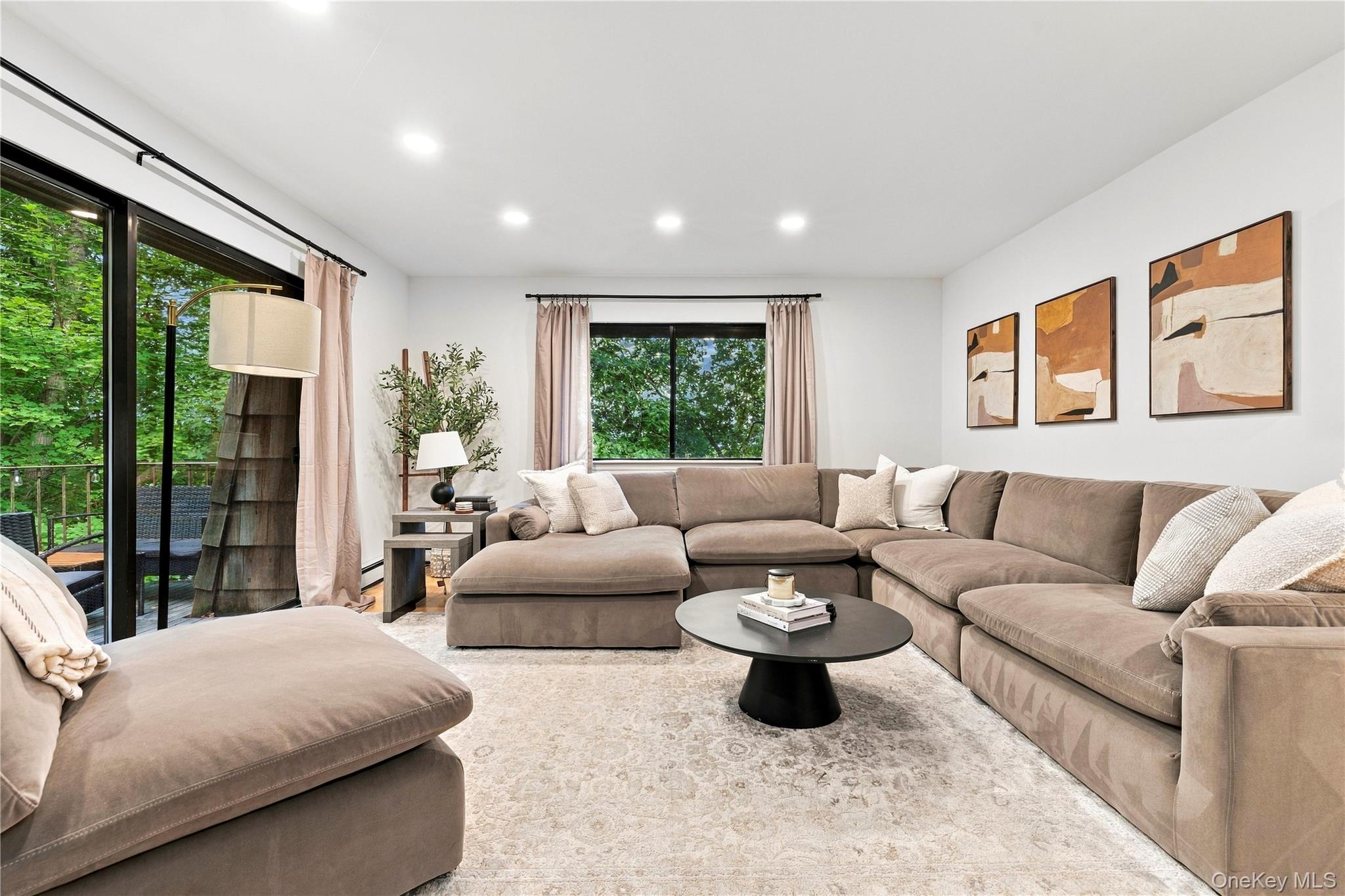 10 Briarcliff Drive S 5 Property Photo 7