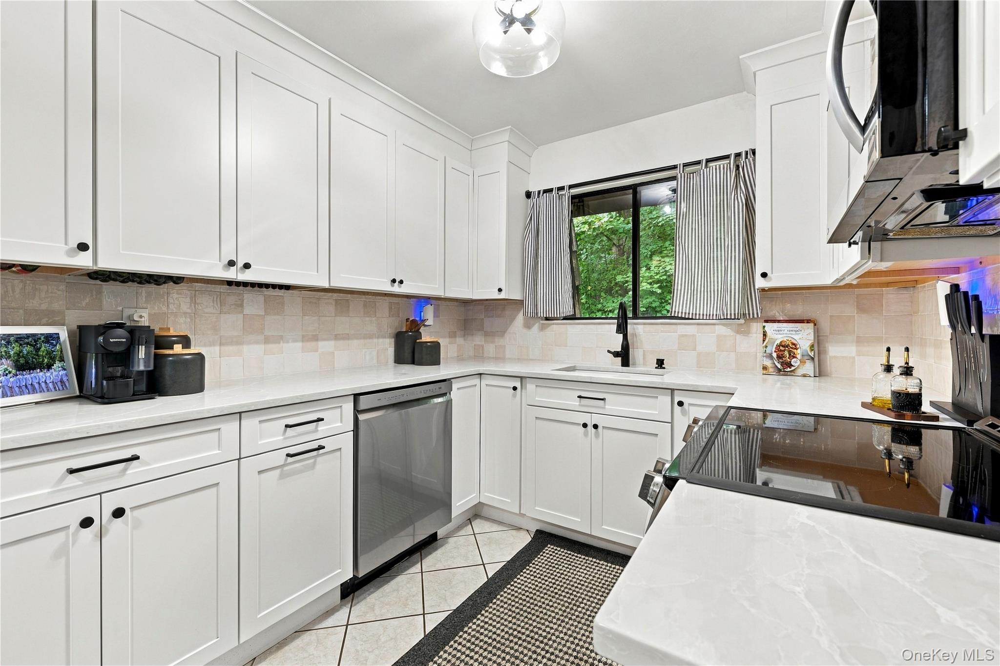 10 Briarcliff Drive S 5 Property Photo 13