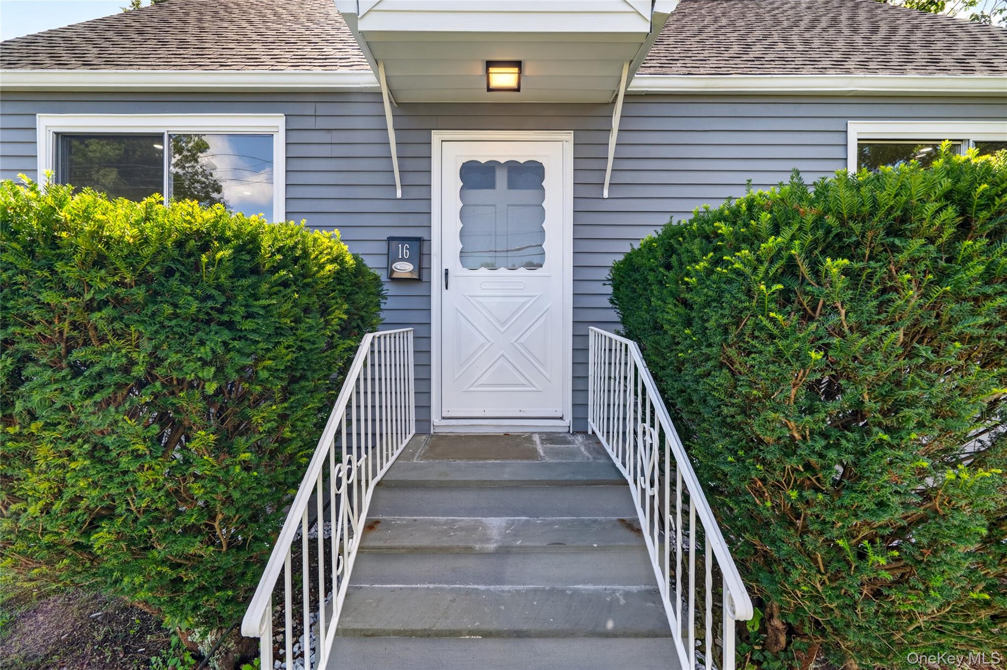 16 Saratoga Road Property Photo 5