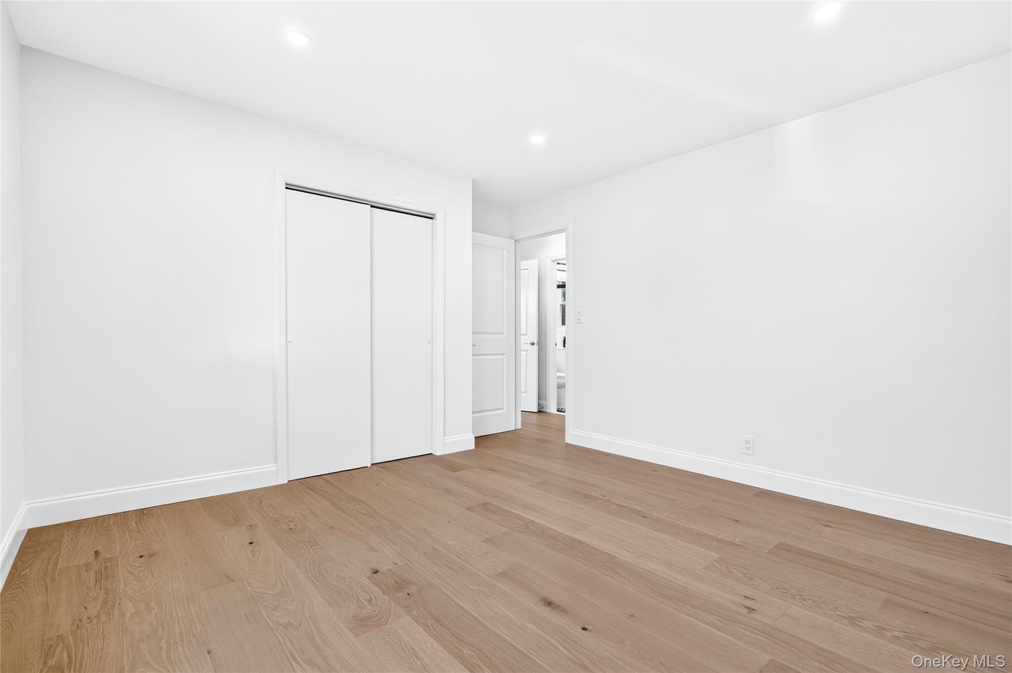 16 Saratoga Road Property Photo 19