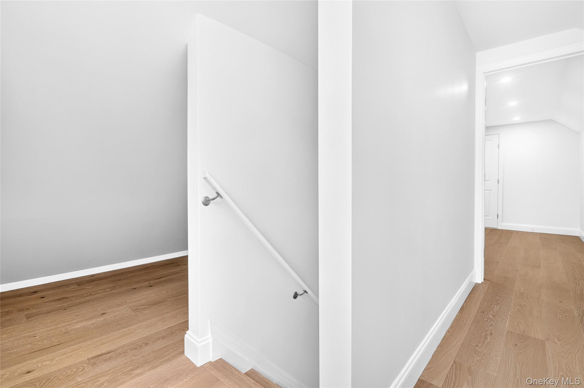 16 Saratoga Road Property Photo 22