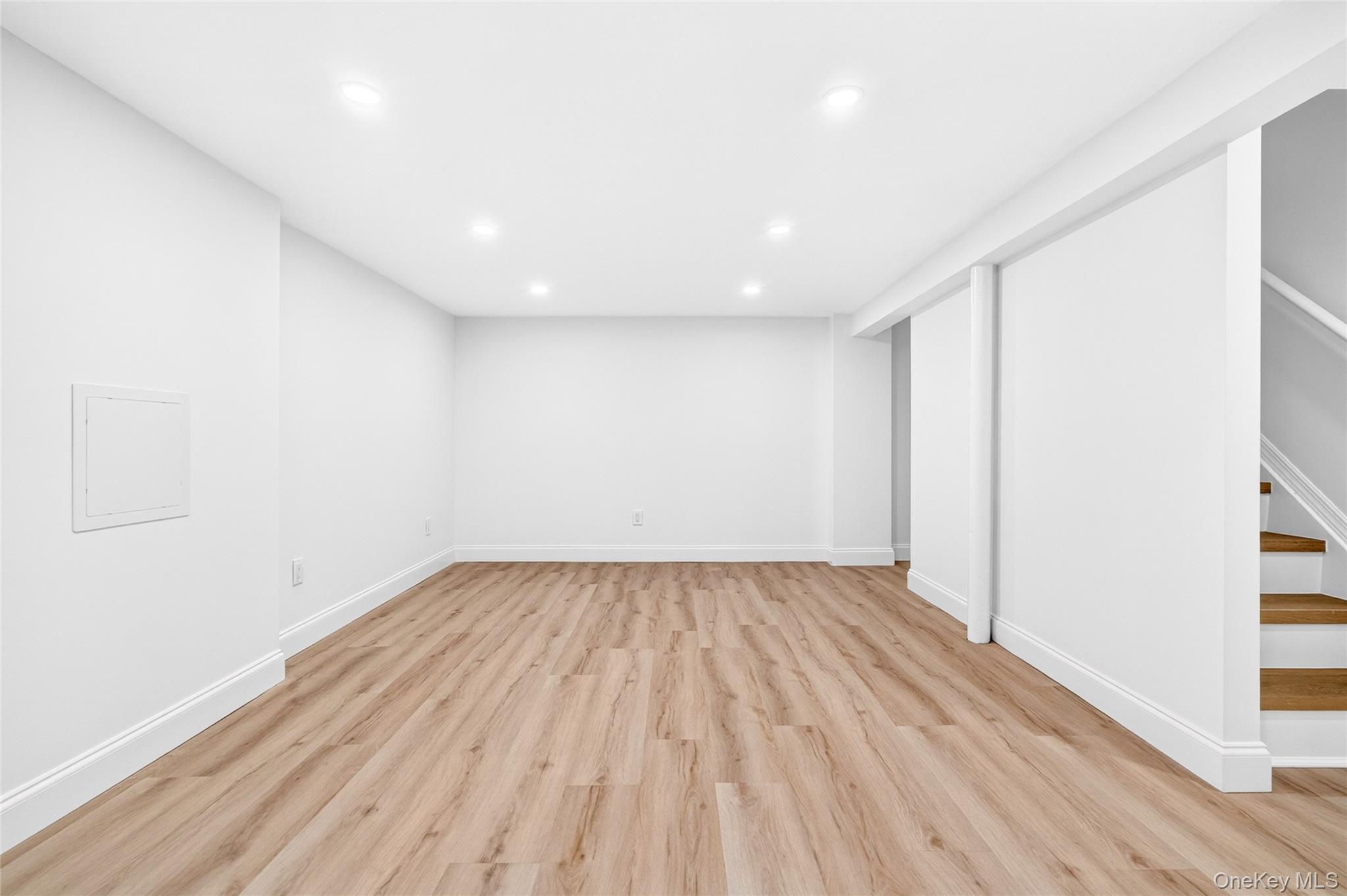 16 Saratoga Road Property Photo 34
